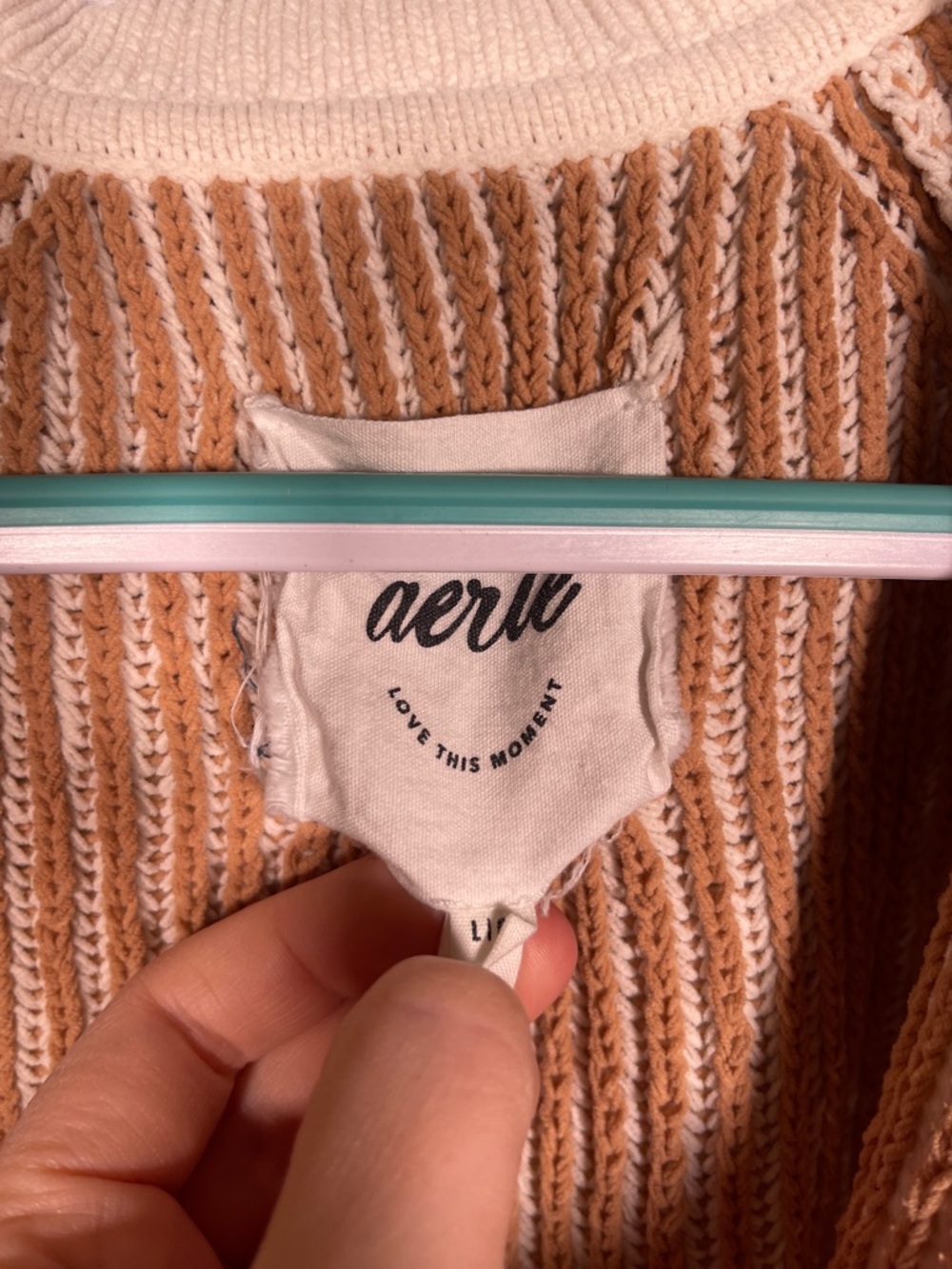 AERIE WOMENS SUGAR RUSH CHENILLE V NECK SWEATER WHITE TAN LARGE - Picture 3 of 6